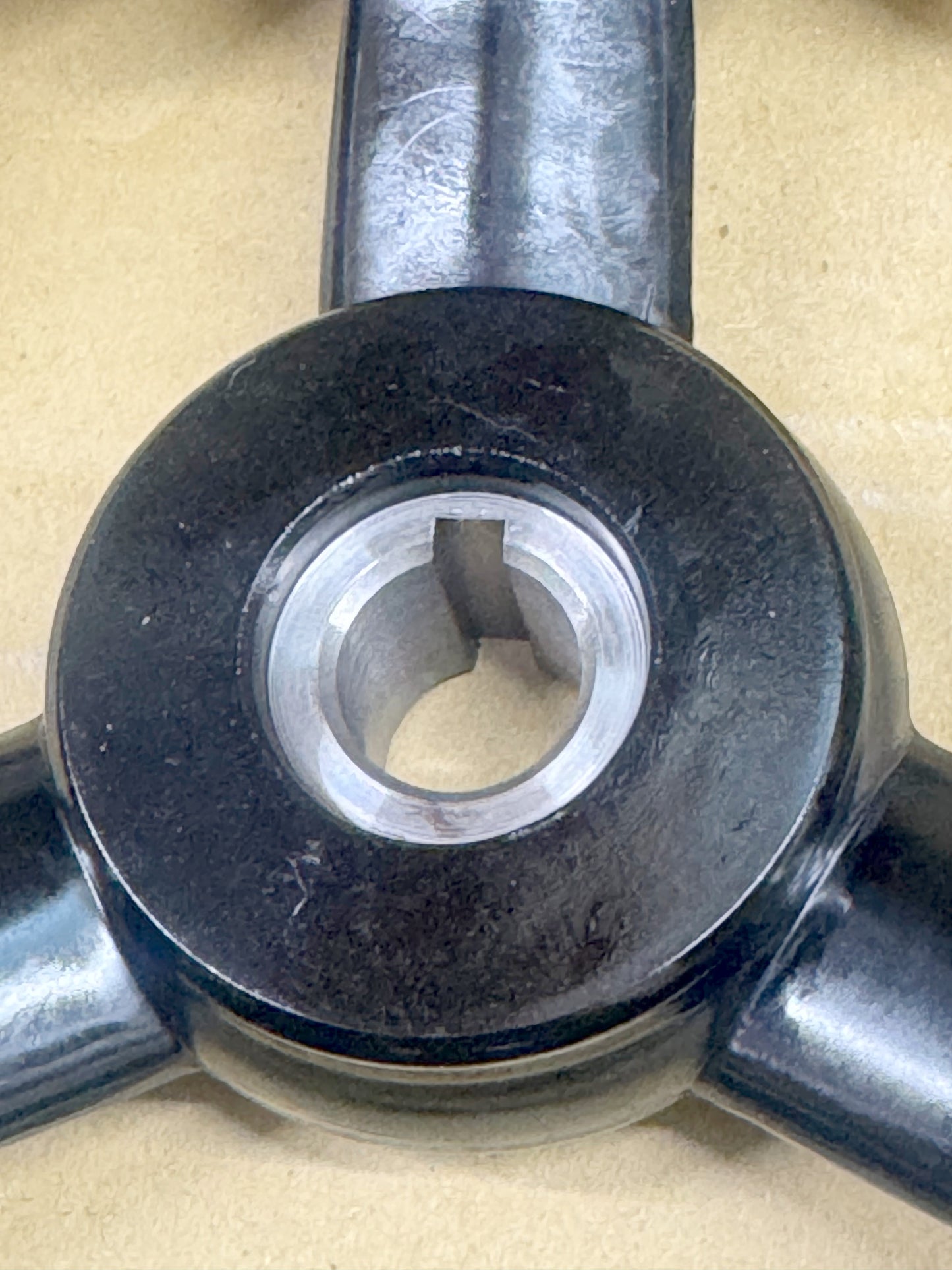 SZ289200 Handwheel for STP-618M